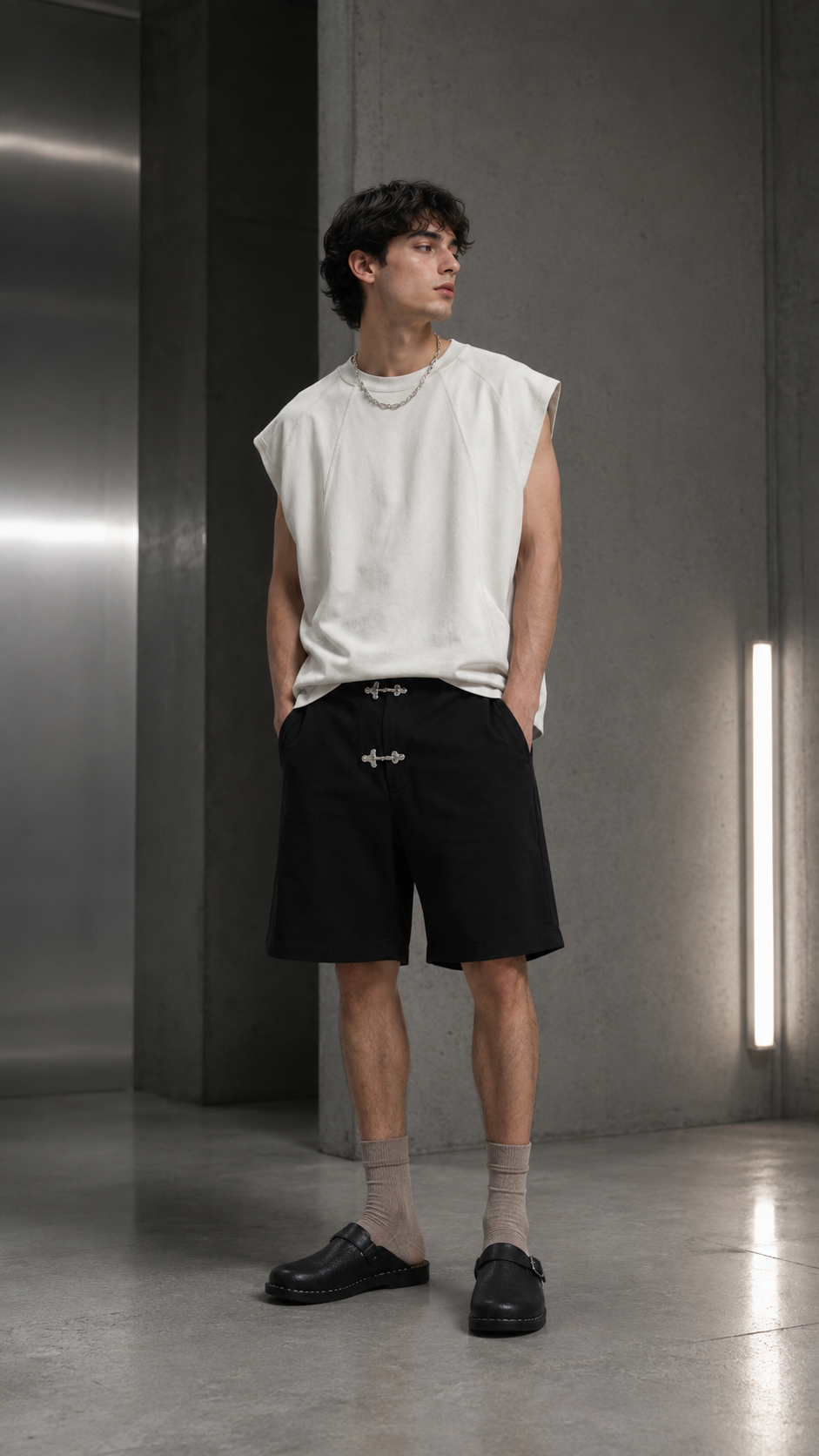 Sleeveless Cropped Tee